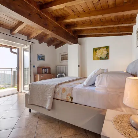 Splendido Loft Panoramico 아파트 *